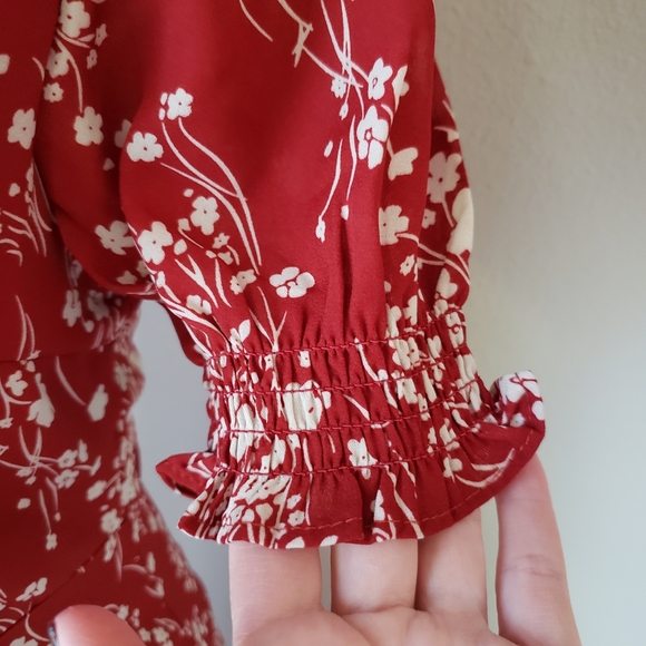 Red Floral Smocked Puff Sleeve Midi Dress - Picture 8 of 15